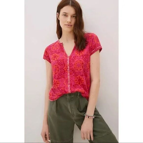 COPY - Anthropologie Pilcro Hot Pink Split Neck Floral Print Tee Shirt Sz M - Picture 1 of 7